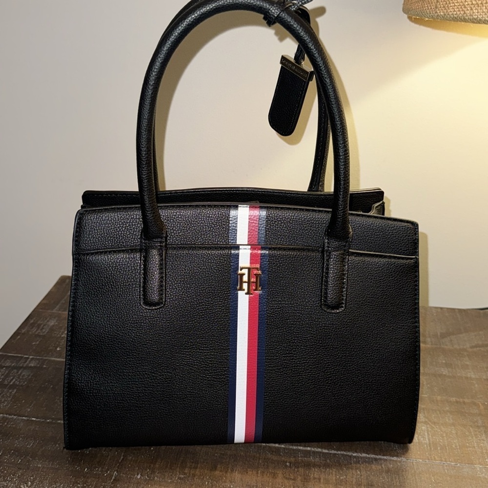 Tommy Hilfiger Handbag